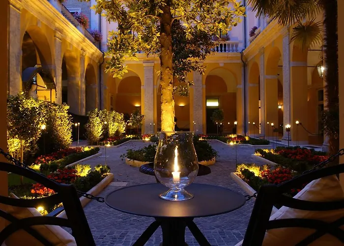 Hotel Palazzo Cardinal Cesi Roma
